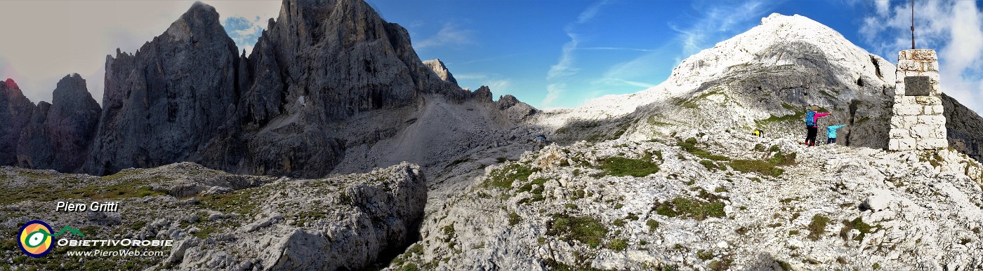 18 Dal Sasso Arduini vista sul gruppo del Focobon a sx e Monte Mulaz a dx .jpg